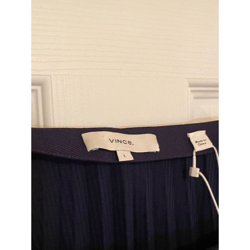 Vince. Pleated tank. New with tags- never worn. Color-navy. Size- Large - Picture 2 of 3